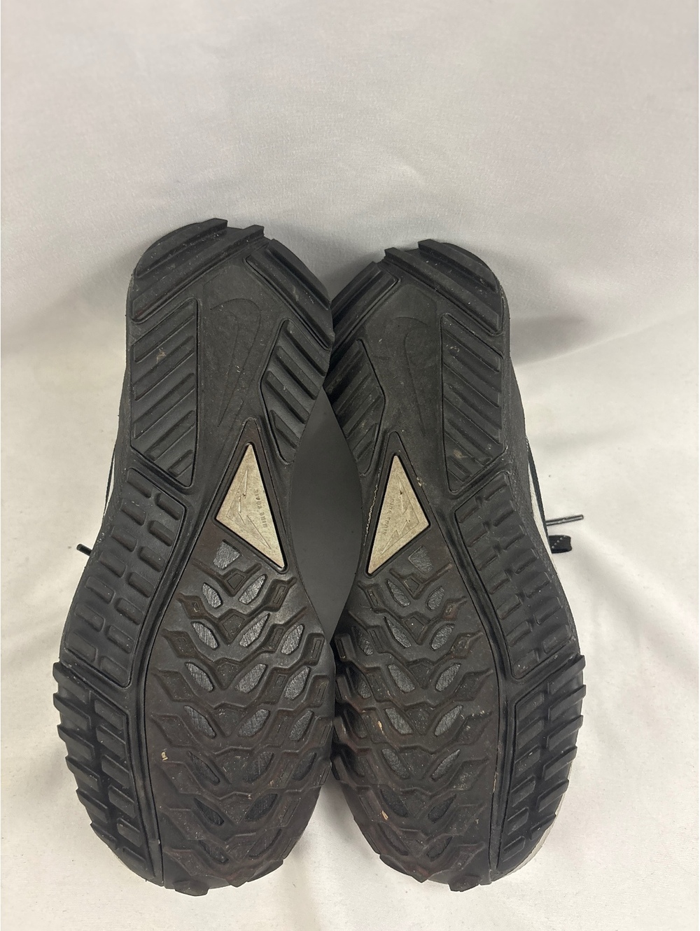 Nike React Pegasus Trail GTX 4 Women’s Gore-Tex Black Wolf Grey Size 6 - Picture 7 of 9